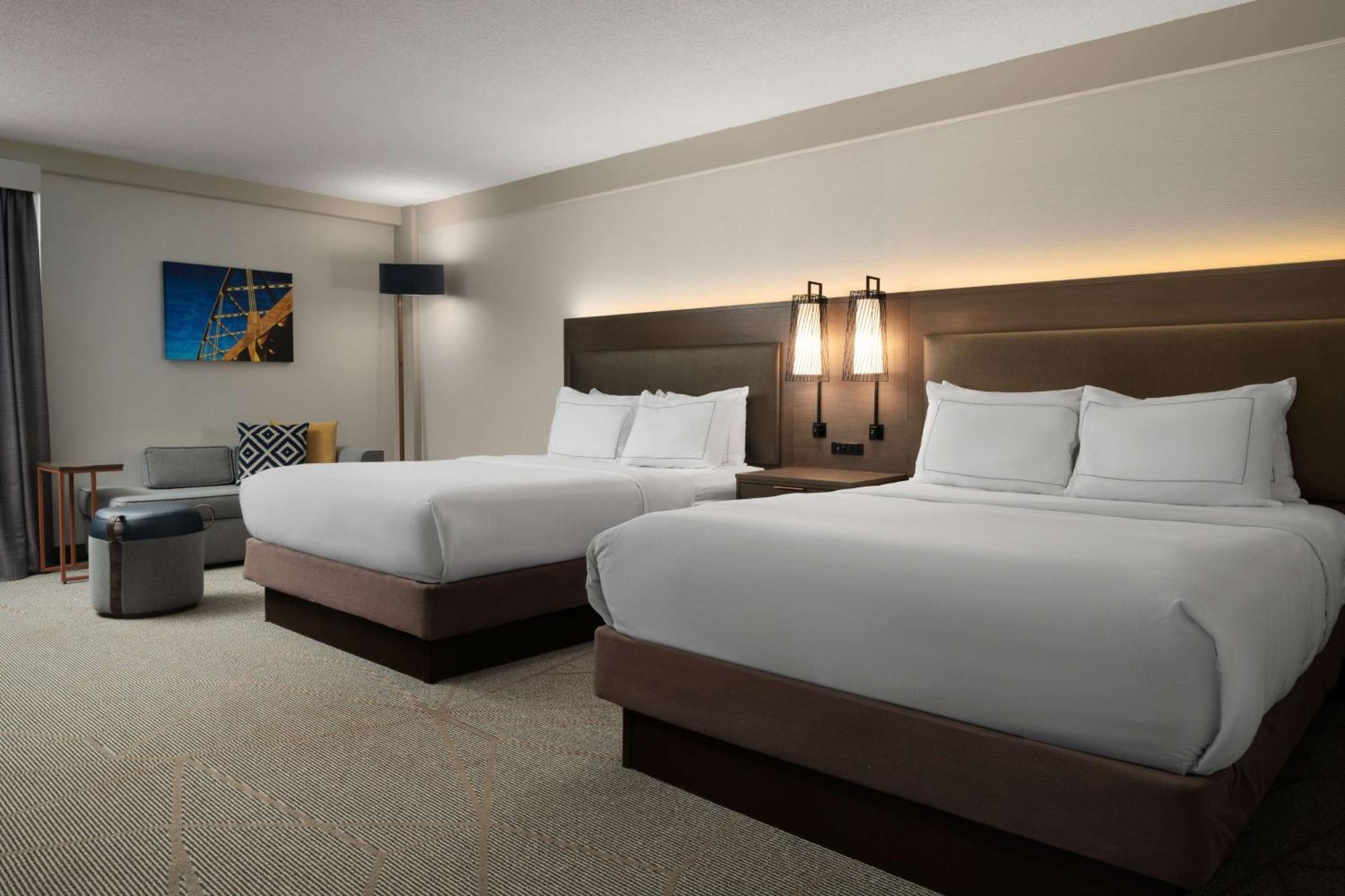 Doubletree By Hilton Pittsburgh Airport 3*