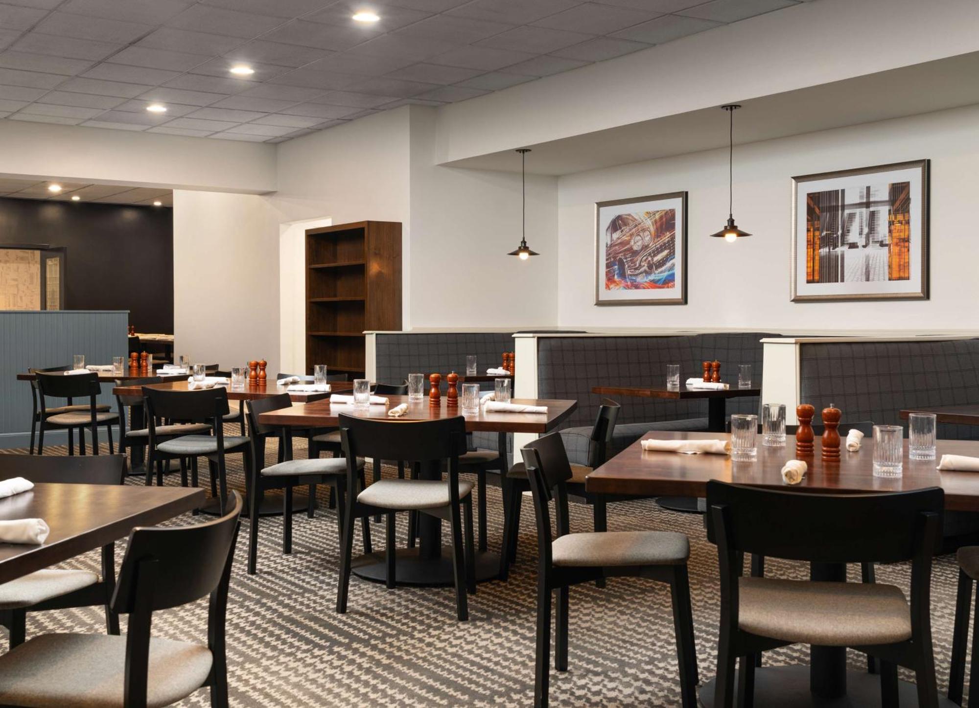 Doubletree By Hilton Pittsburgh Airport Hotel