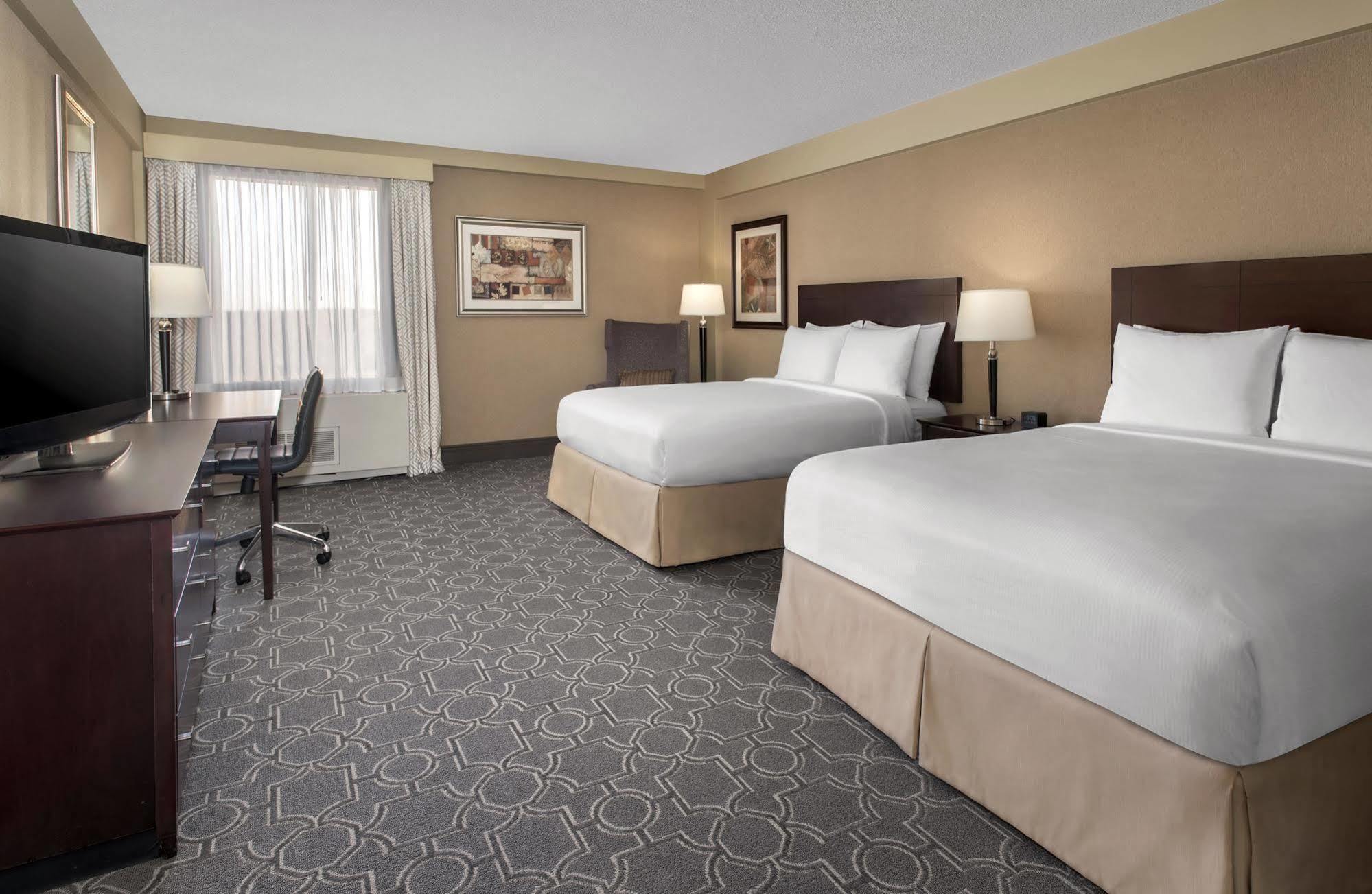 Hotel Doubletree By Hilton Pittsburgh Airport Moon Township