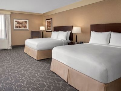 Hotel Doubletree By Hilton Pittsburgh Airport 3*